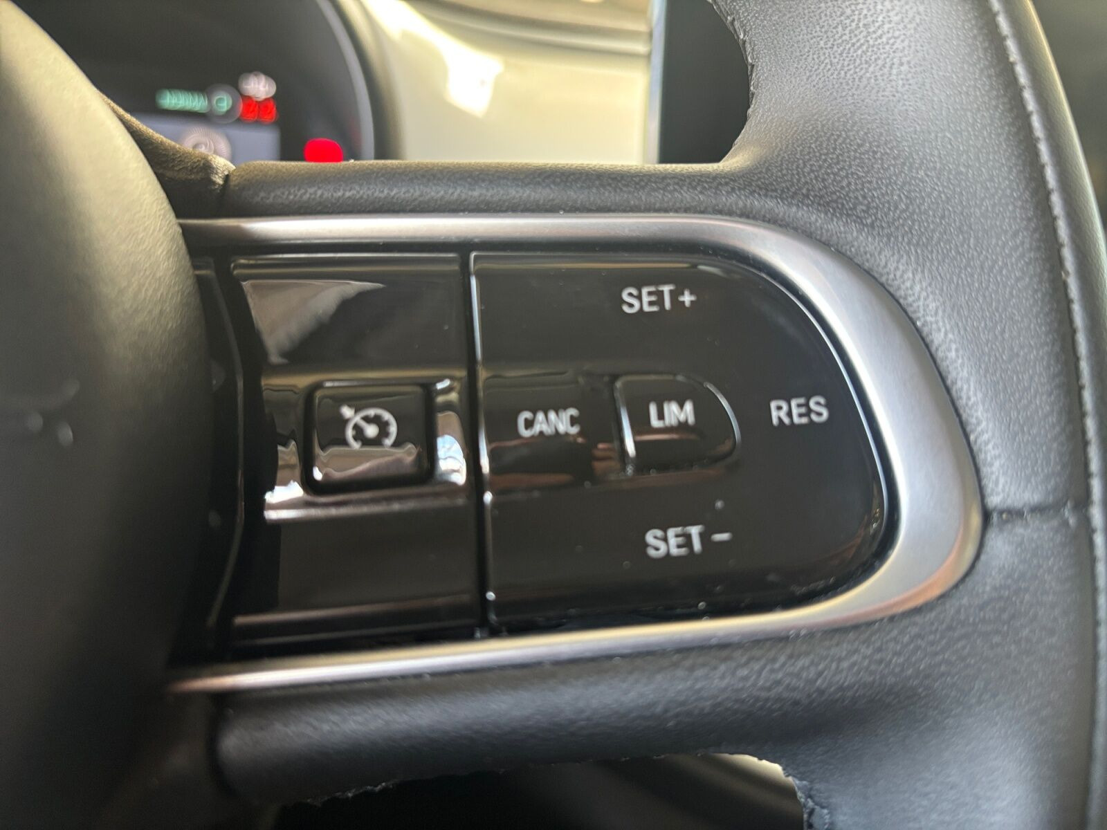 Hvid Fiat 500e fra 2022