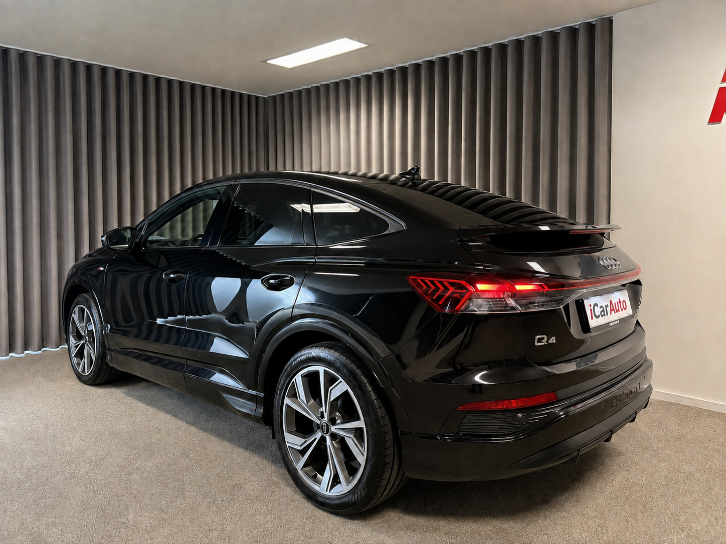 Sort Audi Q4 e-tron fra 2022