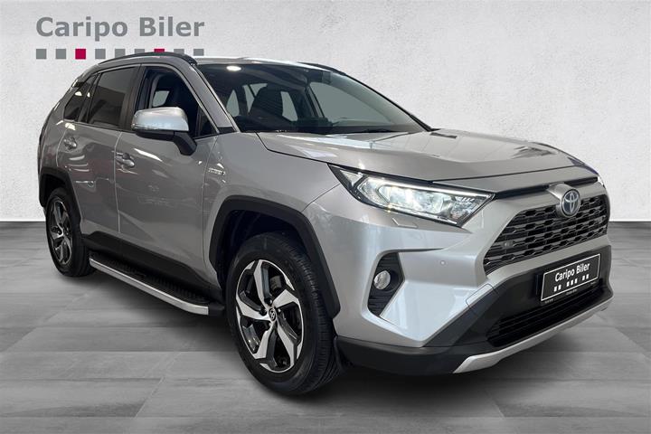Grå Toyota RAV4 fra 2020