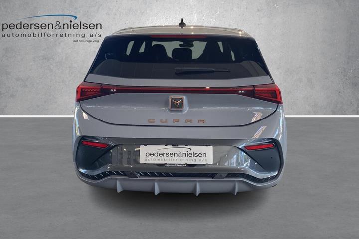 Grå Cupra Born fra 2024
