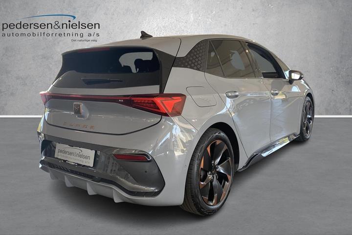 Grå Cupra Born fra 2024