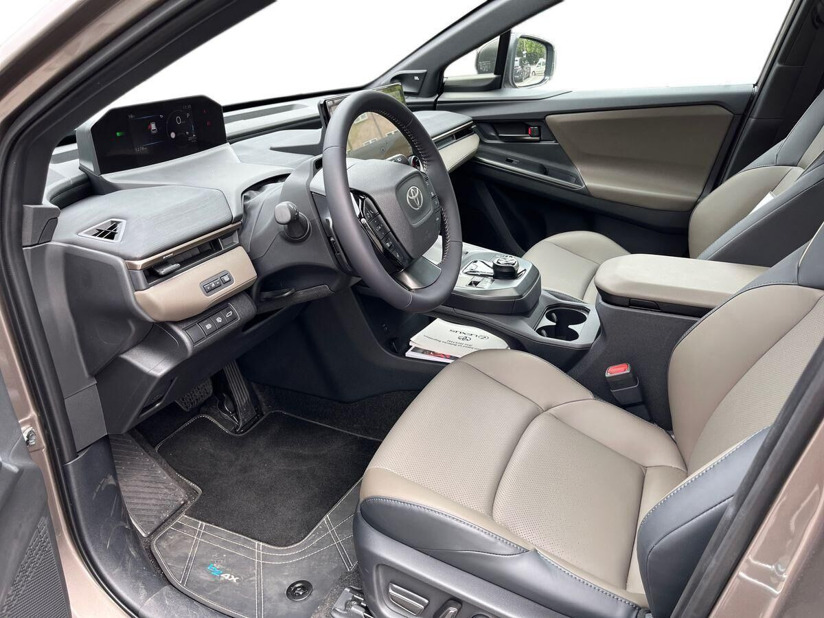 Bronze Toyota bZ4X Touring fra 2026