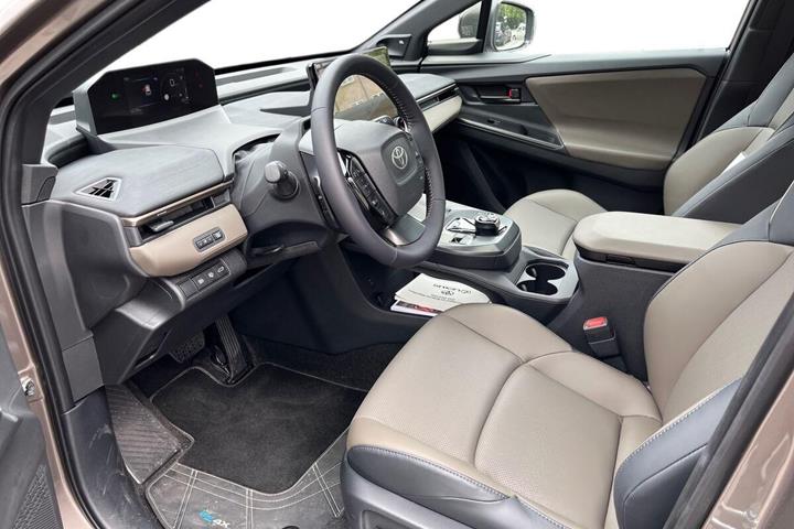 Bronze Toyota bZ4X Touring fra 2026