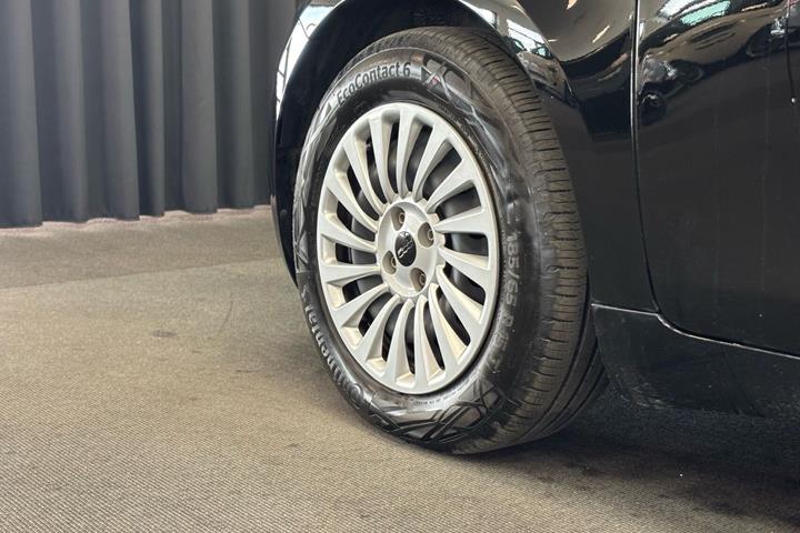 Sort Fiat 500e fra 2023