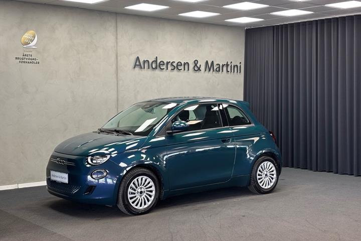 Grøn Fiat 500e fra 2023