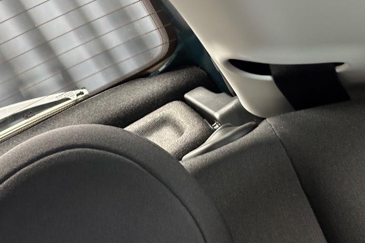 Grøn Fiat 500e fra 2023