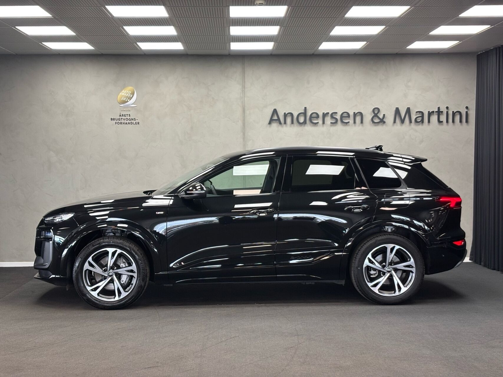 Sort Audi Q6 fra 2026
