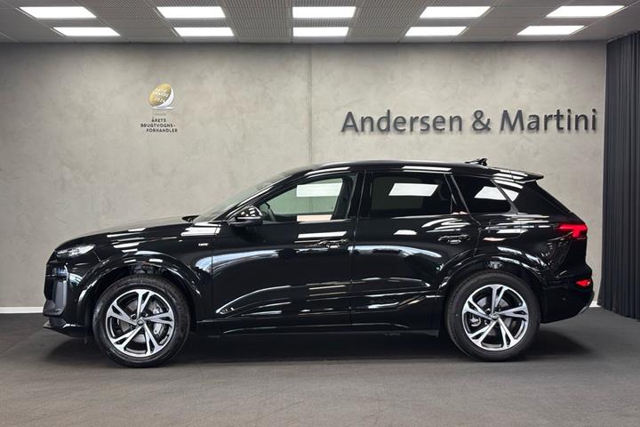 Sort Audi Q6 fra 2026