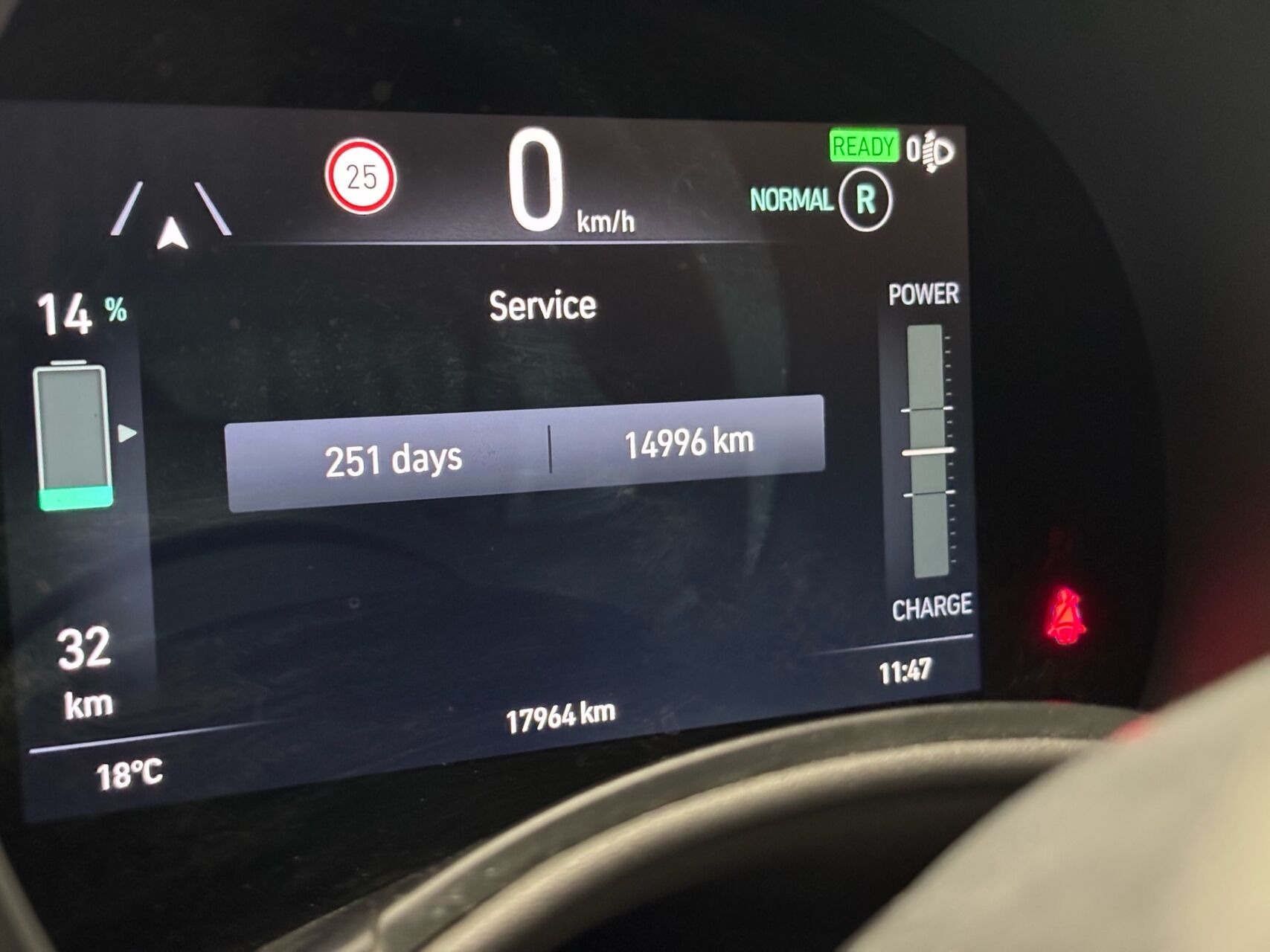 Grå Fiat 500e fra 2022