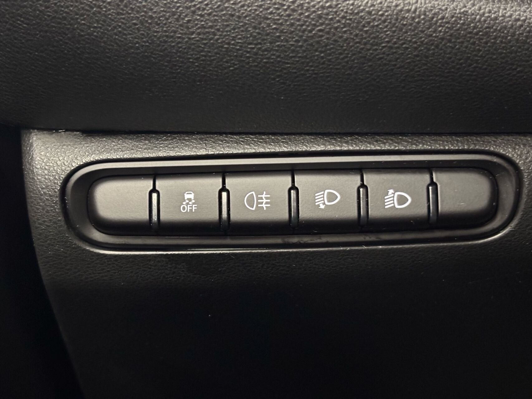 Grå Fiat 500e fra 2022