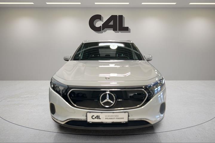 Hvid Mercedes EQA 250 fra 2021