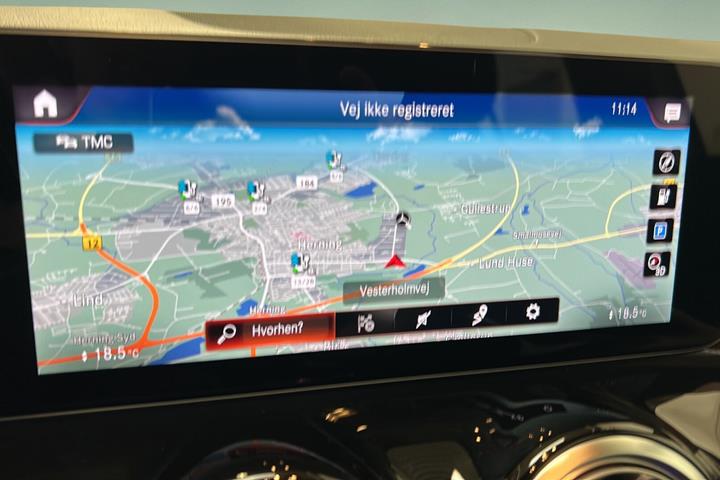 Hvid Mercedes EQA 250 fra 2021