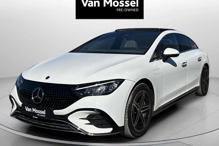 Hvid Mercedes EQE 350+ fra 2024