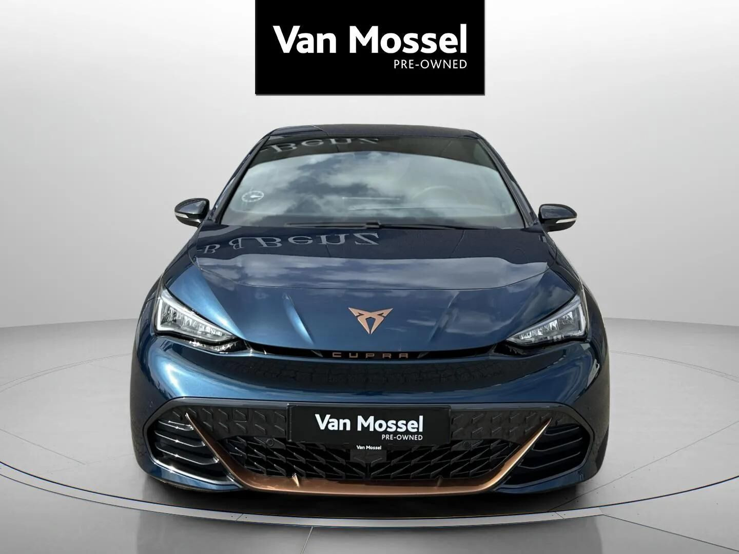 Blå Cupra Born fra 2024