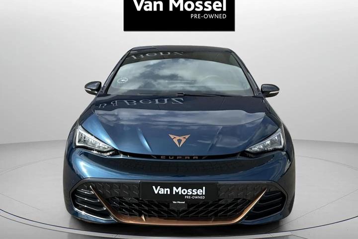 Blå Cupra Born fra 2024