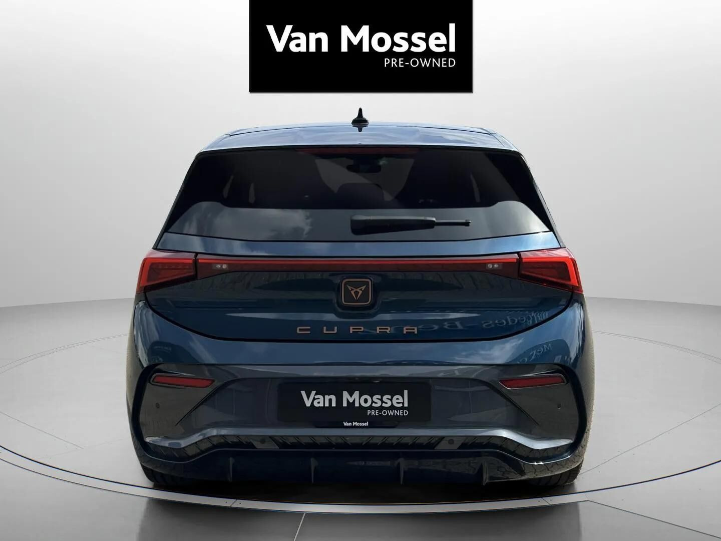 Blå Cupra Born fra 2024