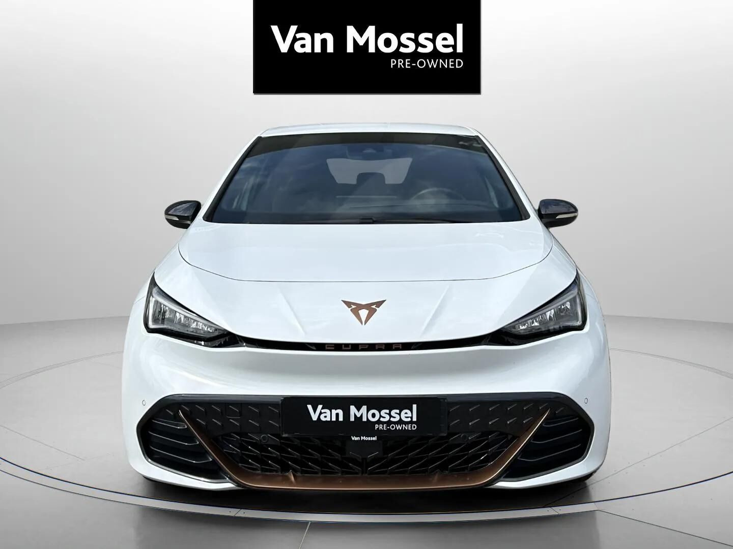 Hvid Cupra Born fra 2023