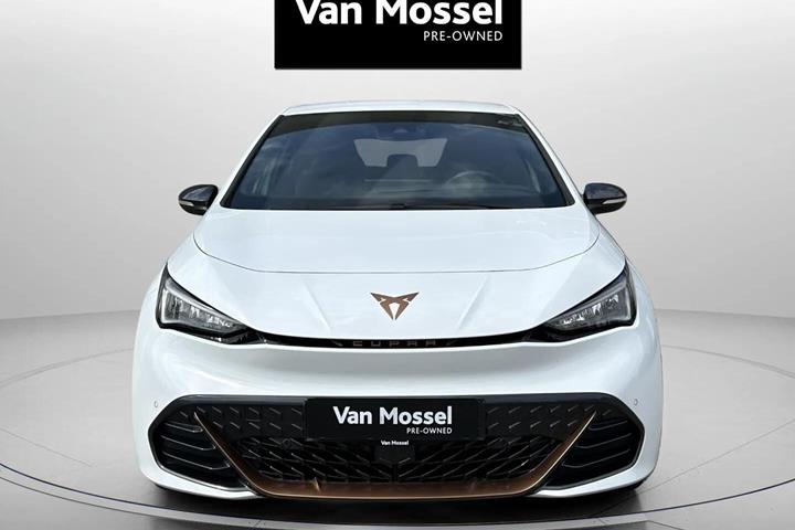 Hvid Cupra Born fra 2023