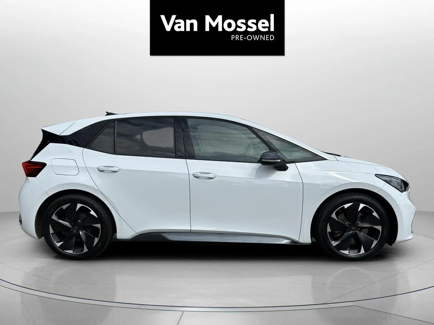 Hvid Cupra Born fra 2023