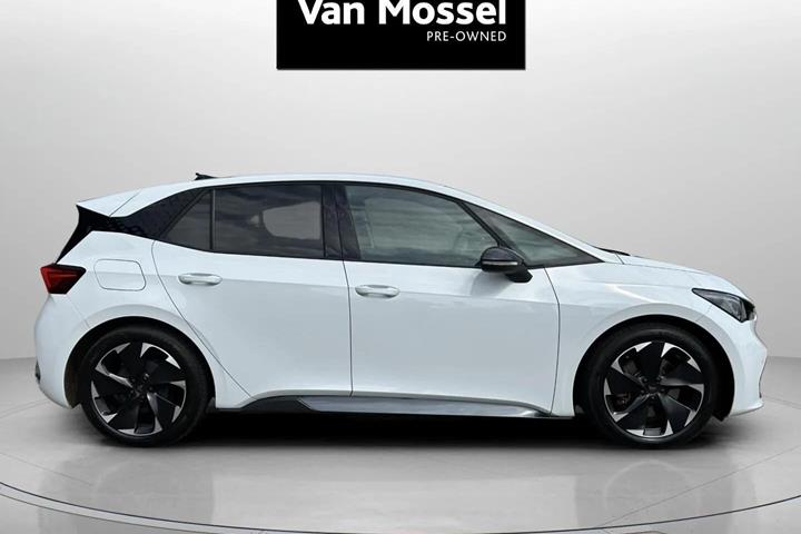 Hvid Cupra Born fra 2023