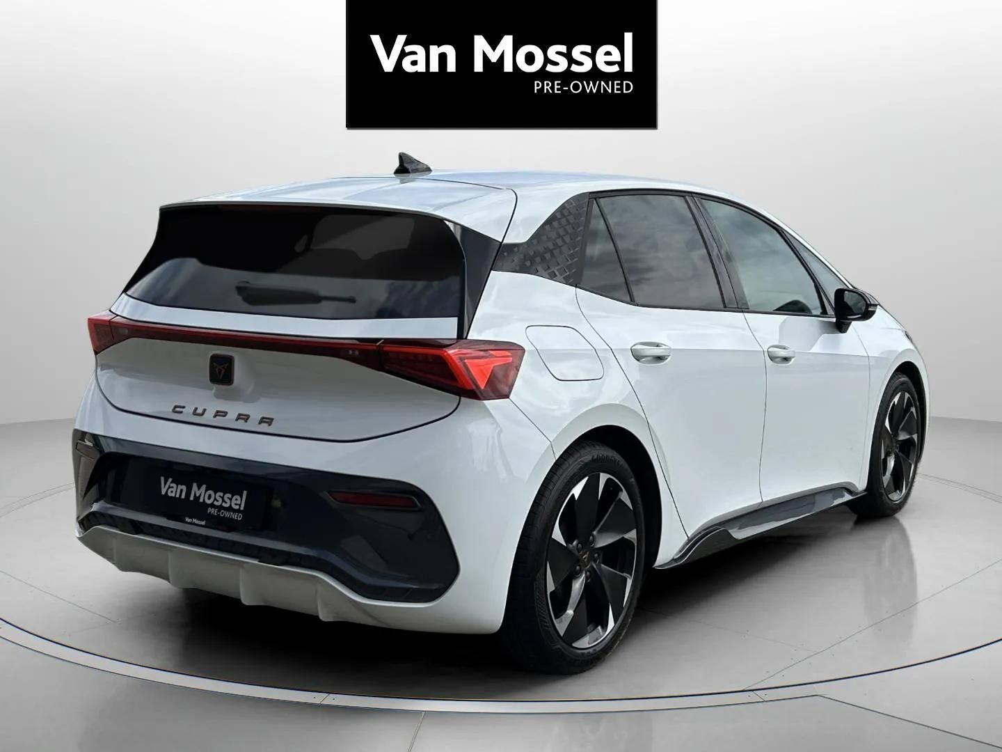 Hvid Cupra Born fra 2023