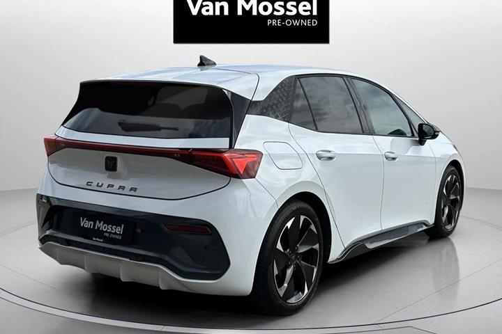 Hvid Cupra Born fra 2023