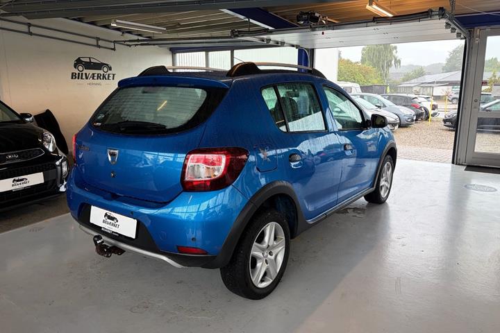 undefined Dacia Sandero fra 2015