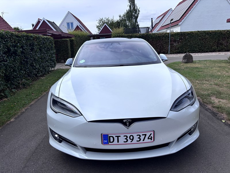 Tesla Model S 75D