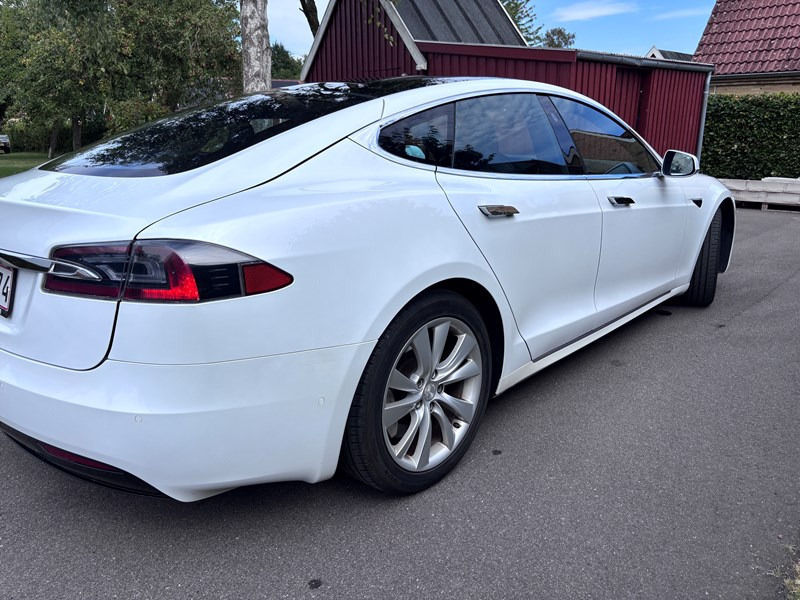 undefined Tesla Model S fra 2018