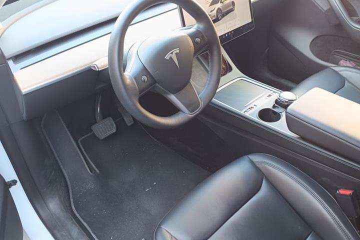 undefined Tesla Model Y fra 2022