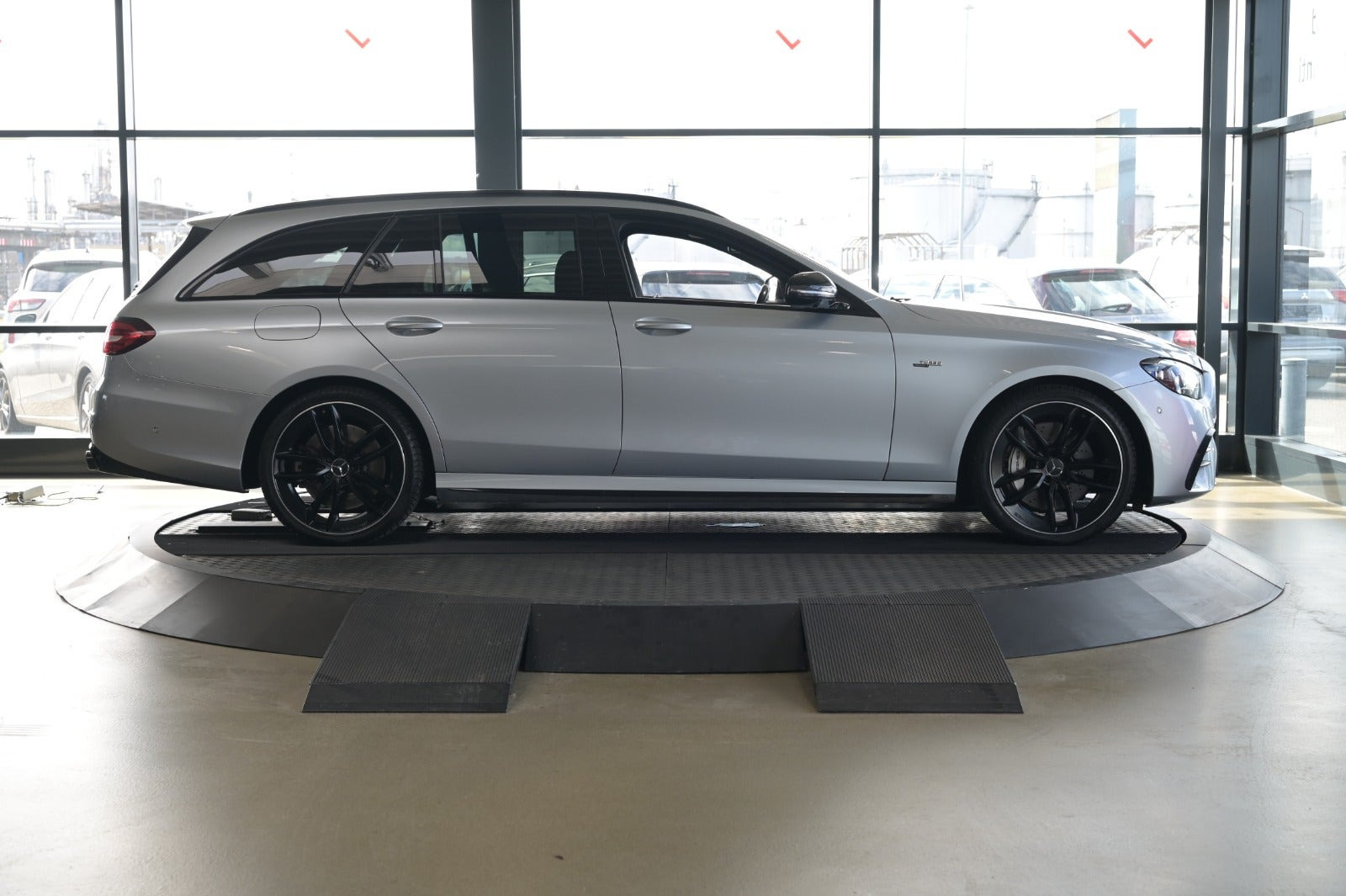 Sølv Mercedes E53 fra 2021