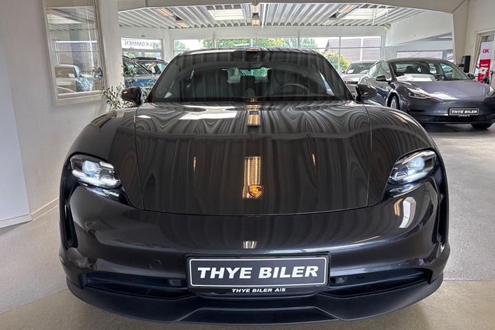 Grå Porsche Taycan 4S fra 2021