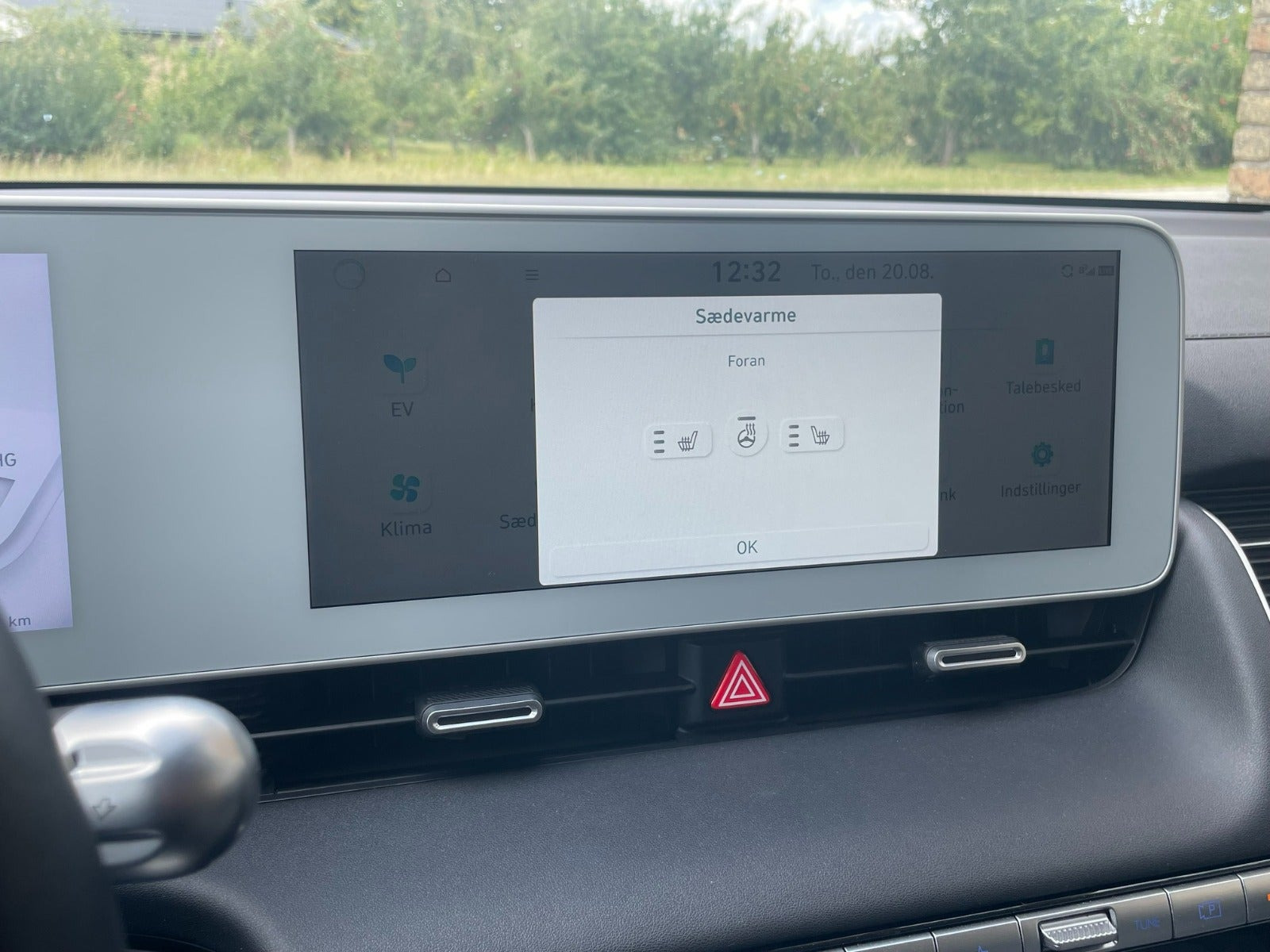 Blå Hyundai Ioniq 5 fra 2024