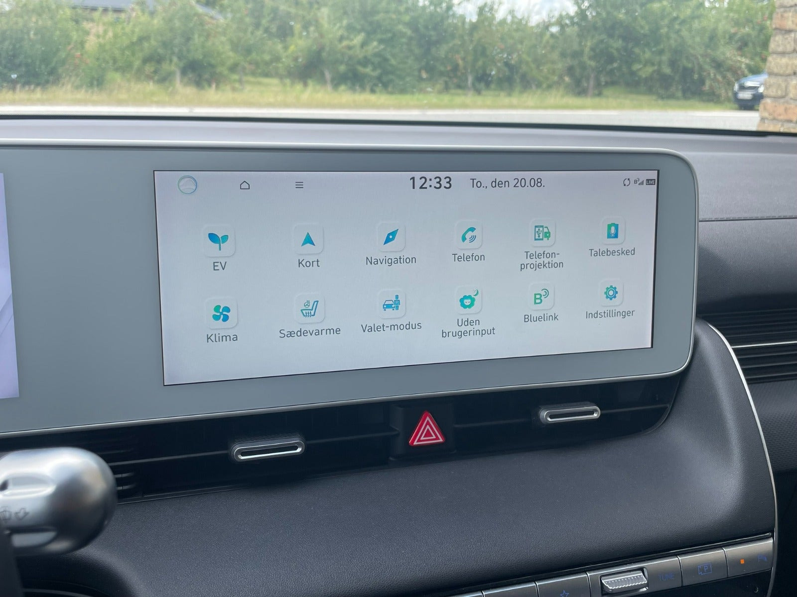 Blå Hyundai Ioniq 5 fra 2024