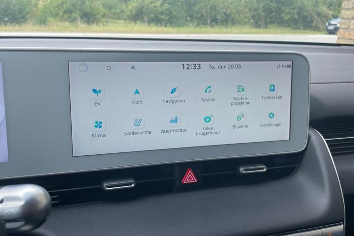 Blå Hyundai Ioniq 5 fra 2024