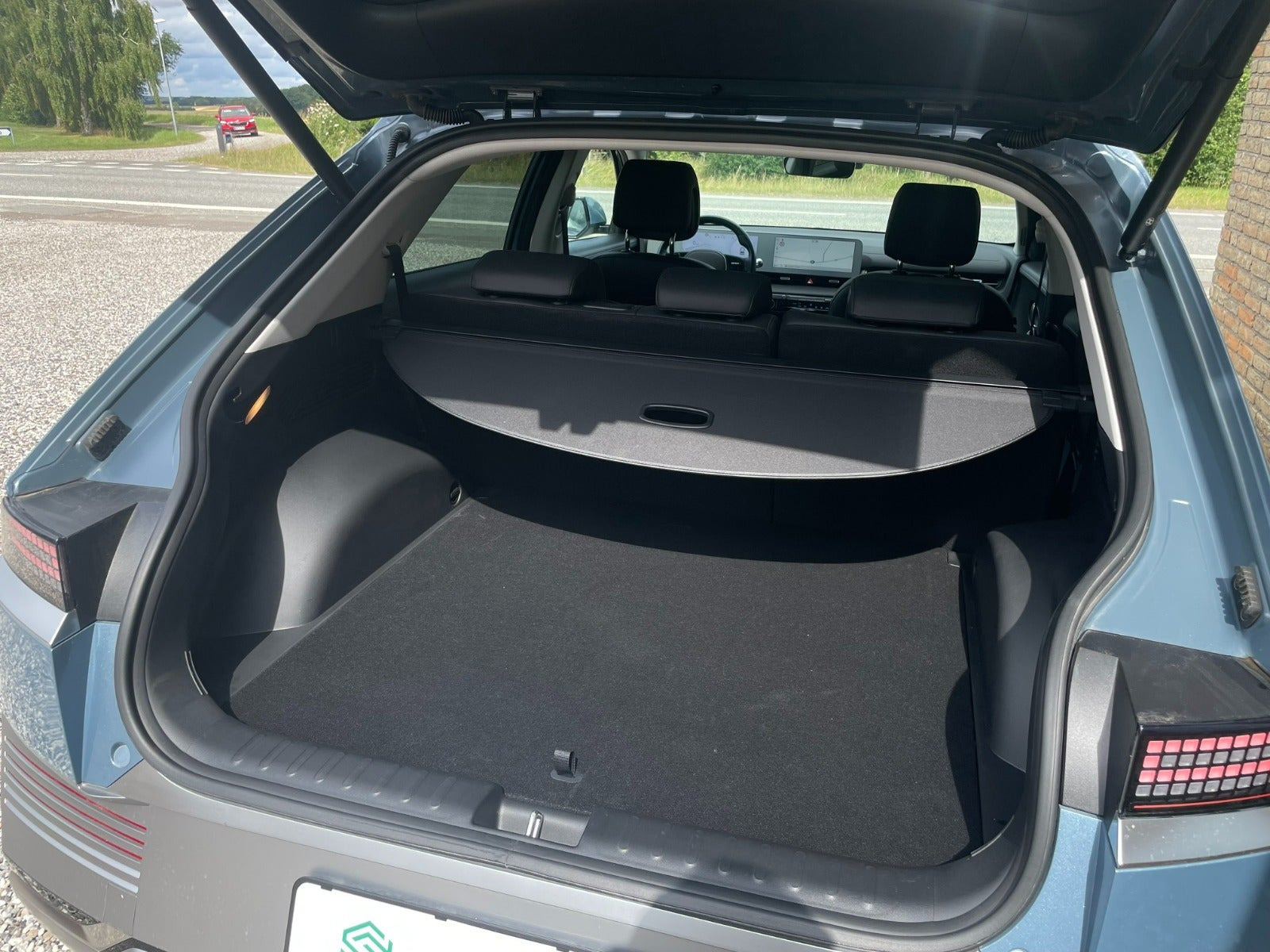 Blå Hyundai Ioniq 5 fra 2024