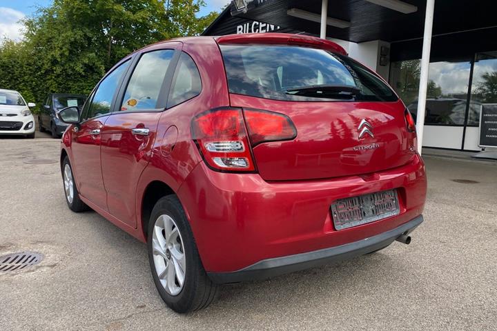 Rød Citroën C3 fra 2013