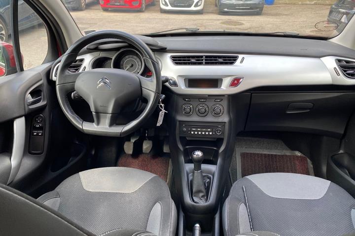 Rød Citroën C3 fra 2013
