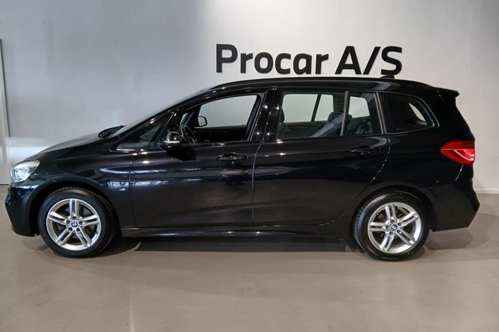 Sort BMW 218i fra 2017