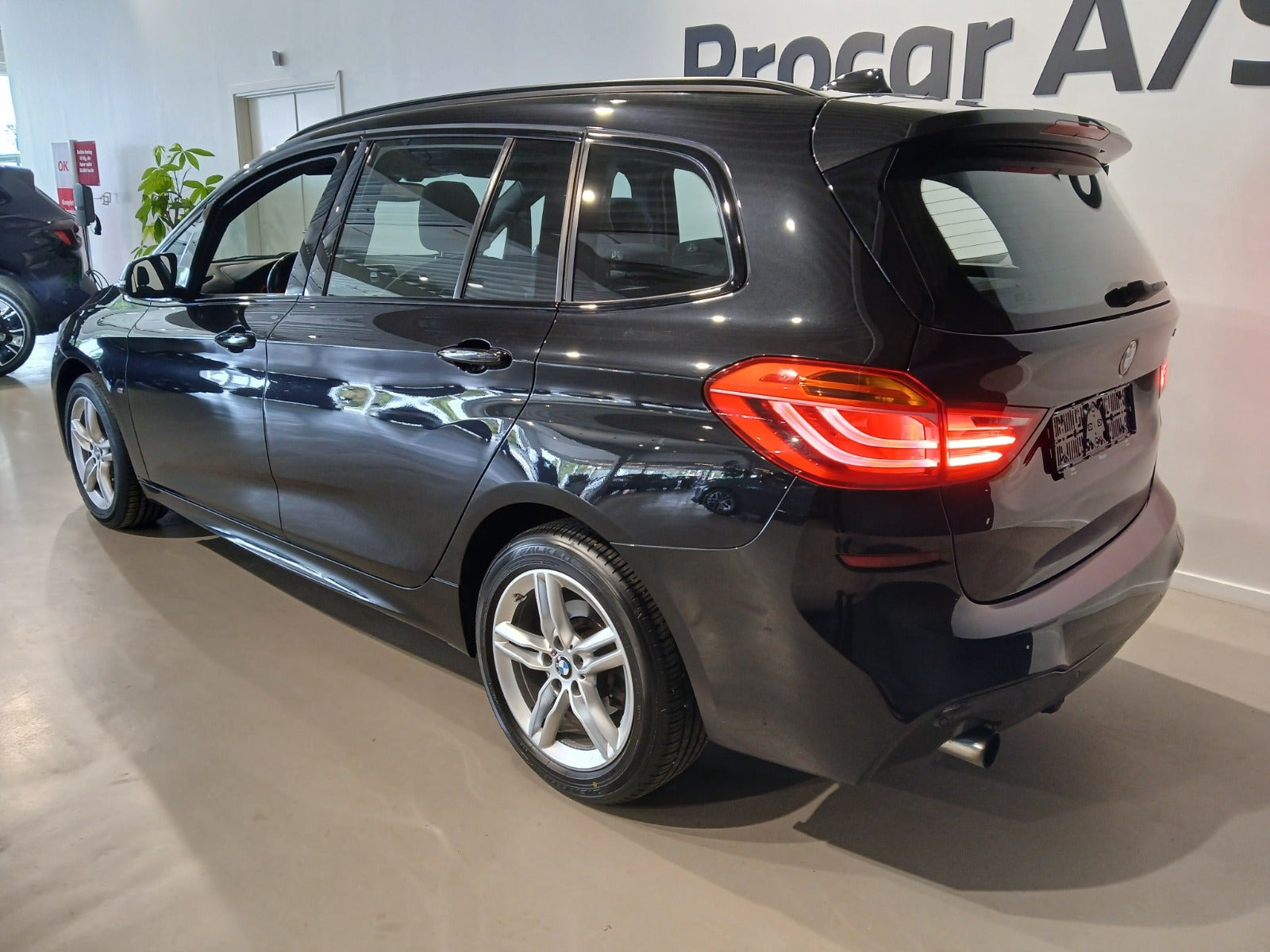 Sort BMW 218i fra 2017