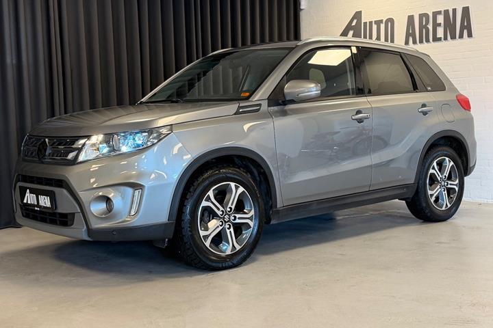 Grå Suzuki Vitara fra 2015