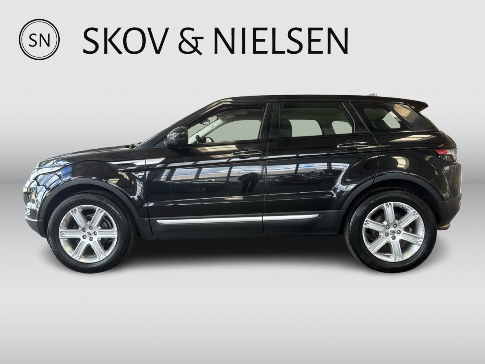 Sort Land Rover Range Rover evoque fra 2014