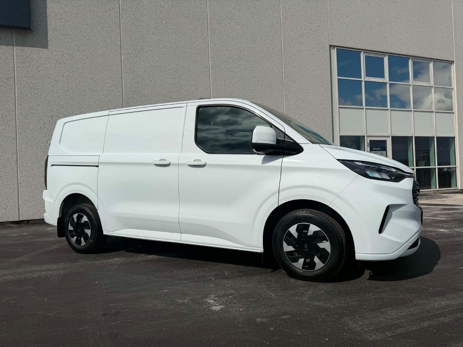 undefined Ford Transit Custom 300 L2 fra 2023