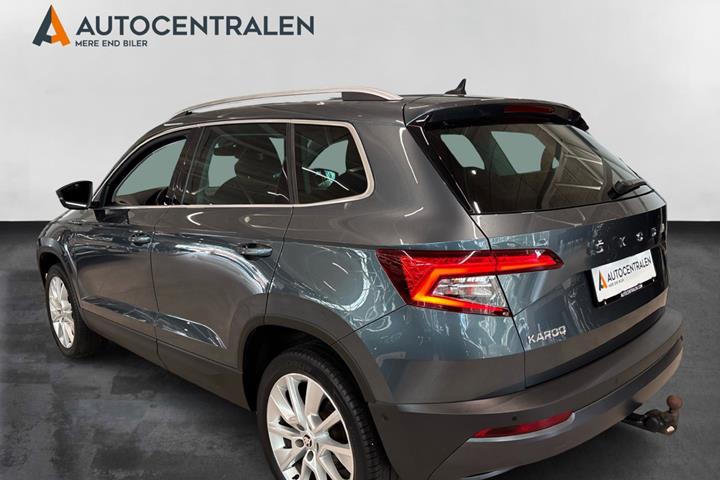 Grå Skoda Karoq fra 2021