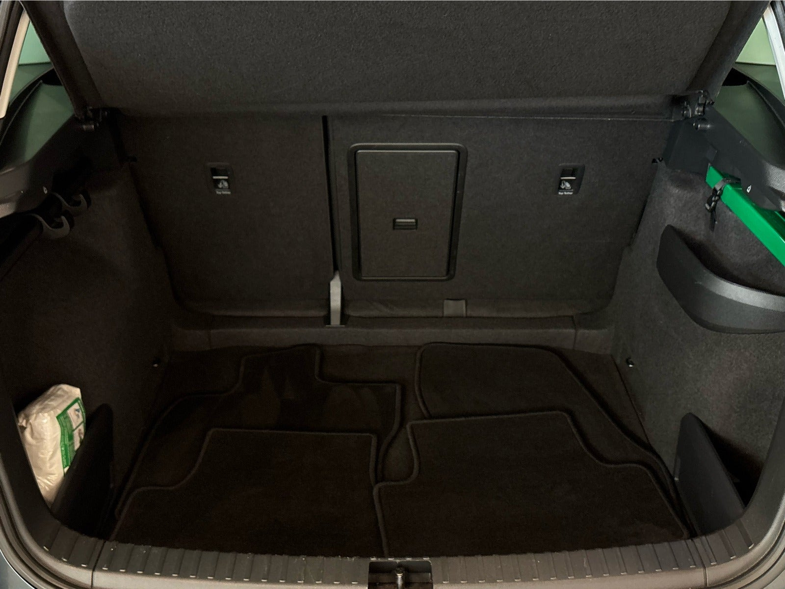 Grå Skoda Karoq fra 2021