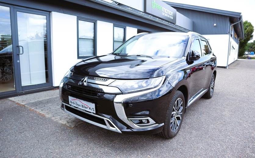 Mitsubishi Outlander 2,4 PHEV Intense CVT 4WD
