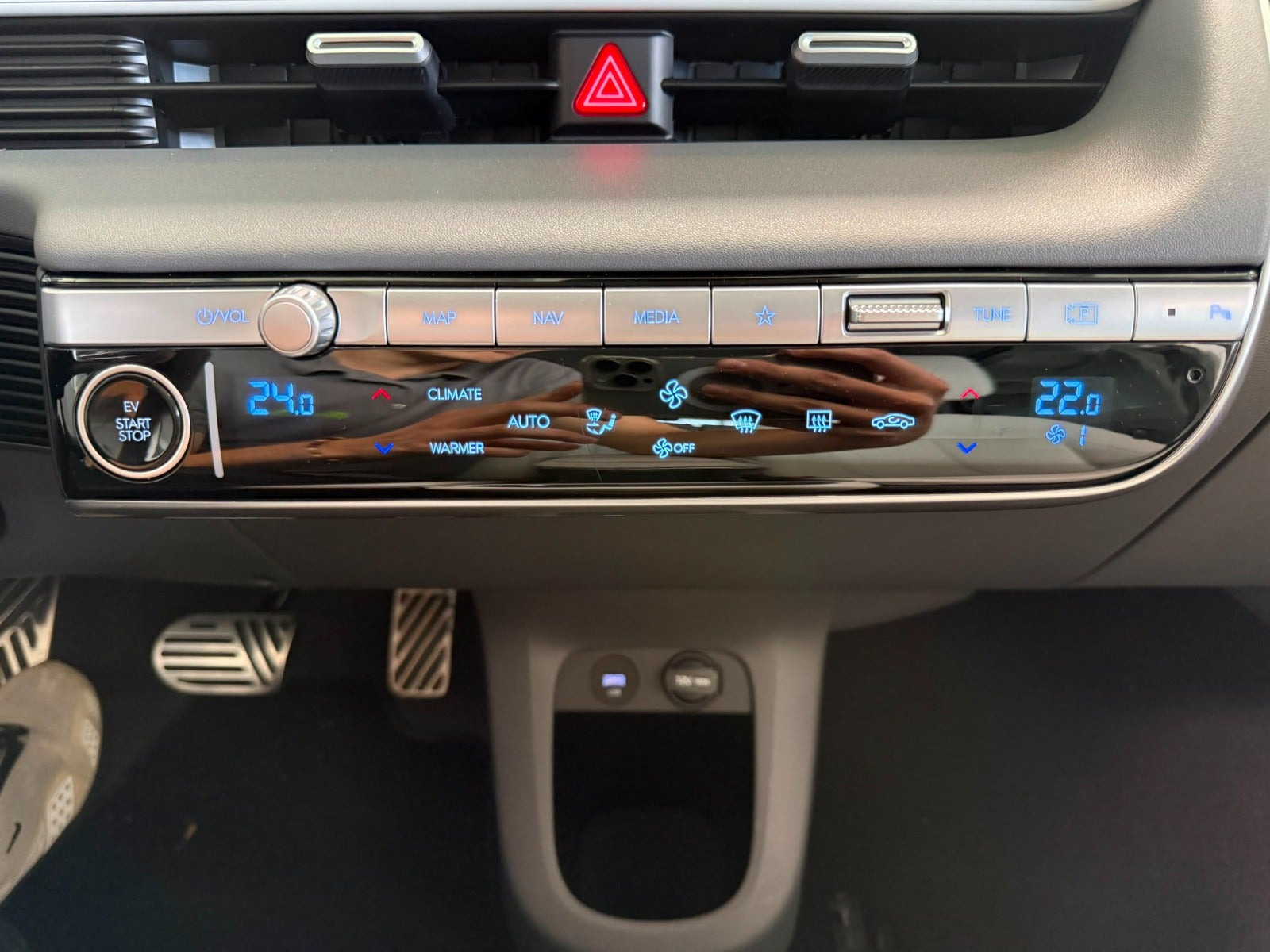 Blå Hyundai Ioniq 5 fra 2022