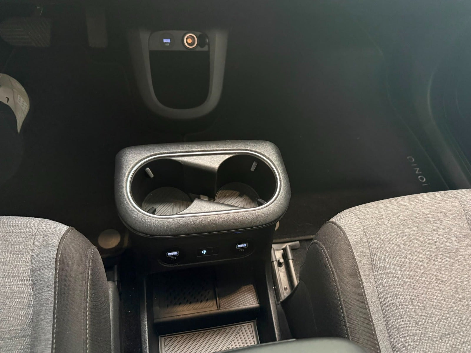 Blå Hyundai Ioniq 5 fra 2021