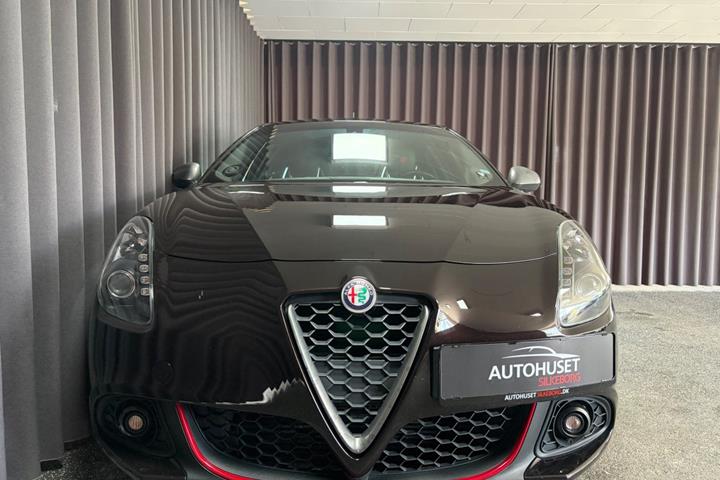 undefined Alfa Romeo Giulietta fra 2016