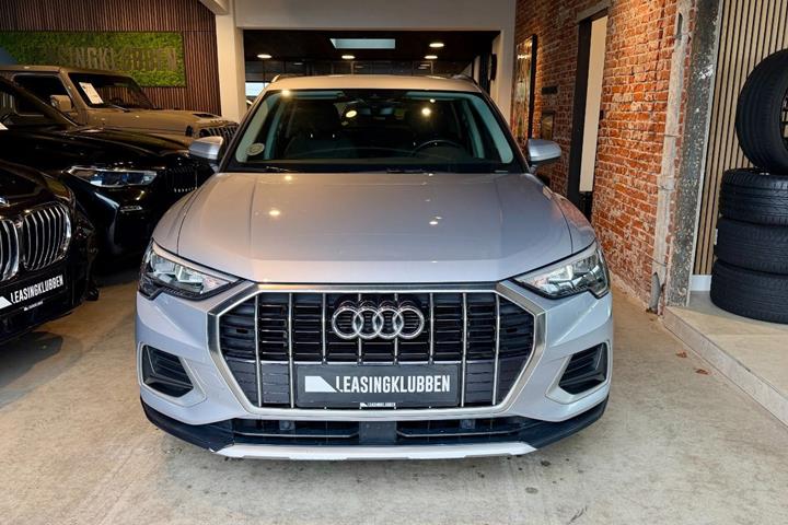 Grå Audi Q3 fra 2019
